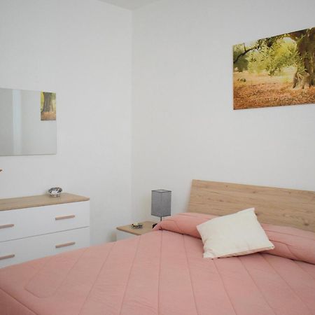 La Casa Del Carrubo Villa Каляри Екстериор снимка