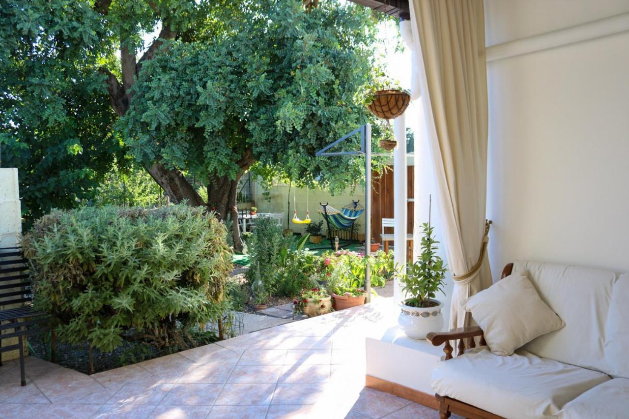 La Casa Del Carrubo Villa Каляри Екстериор снимка